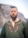 Tunique viking "Snorri" avec broderie manuelle style Urnes Vert XXL